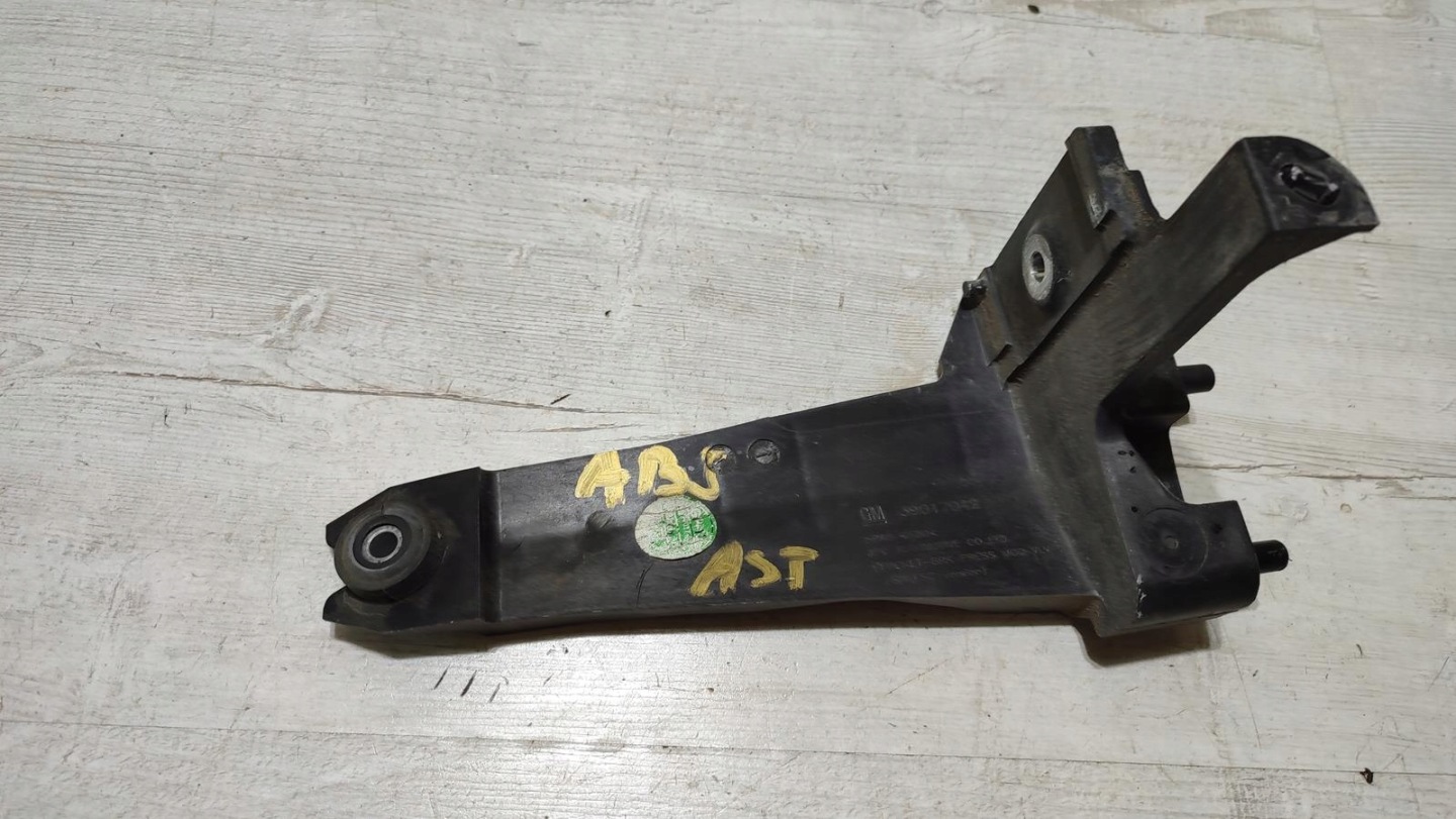 holder pompy ABS Opel Astra K