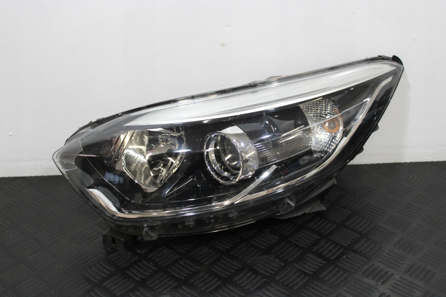feu gauche avant 260603859R RENAULT CAPTUR