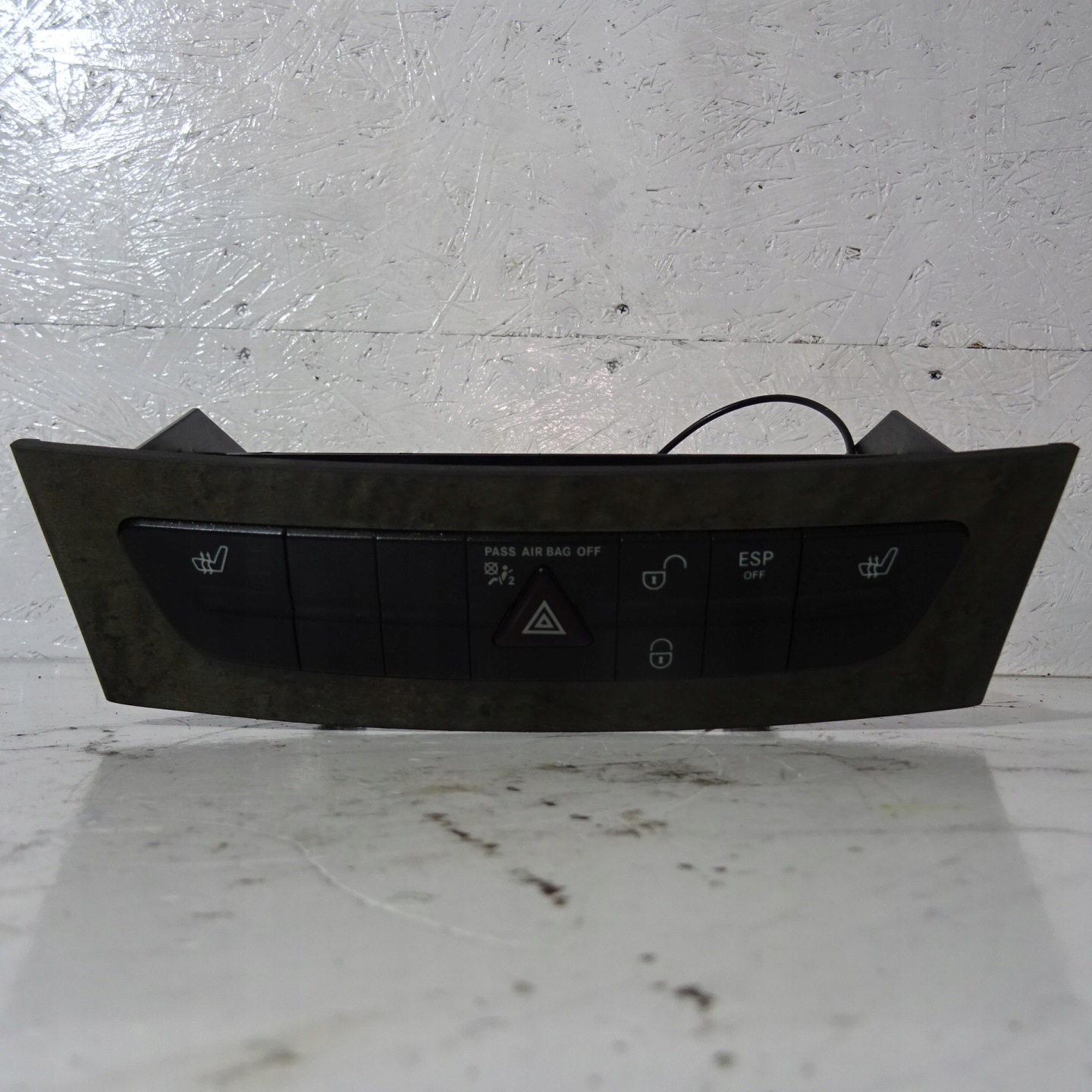 MERCEDES E W211 S211 Commandes A2116801714