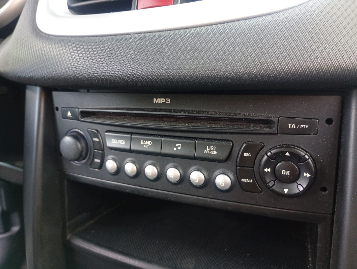 RADIO original CD fehlt code Peugeot 207 06-13