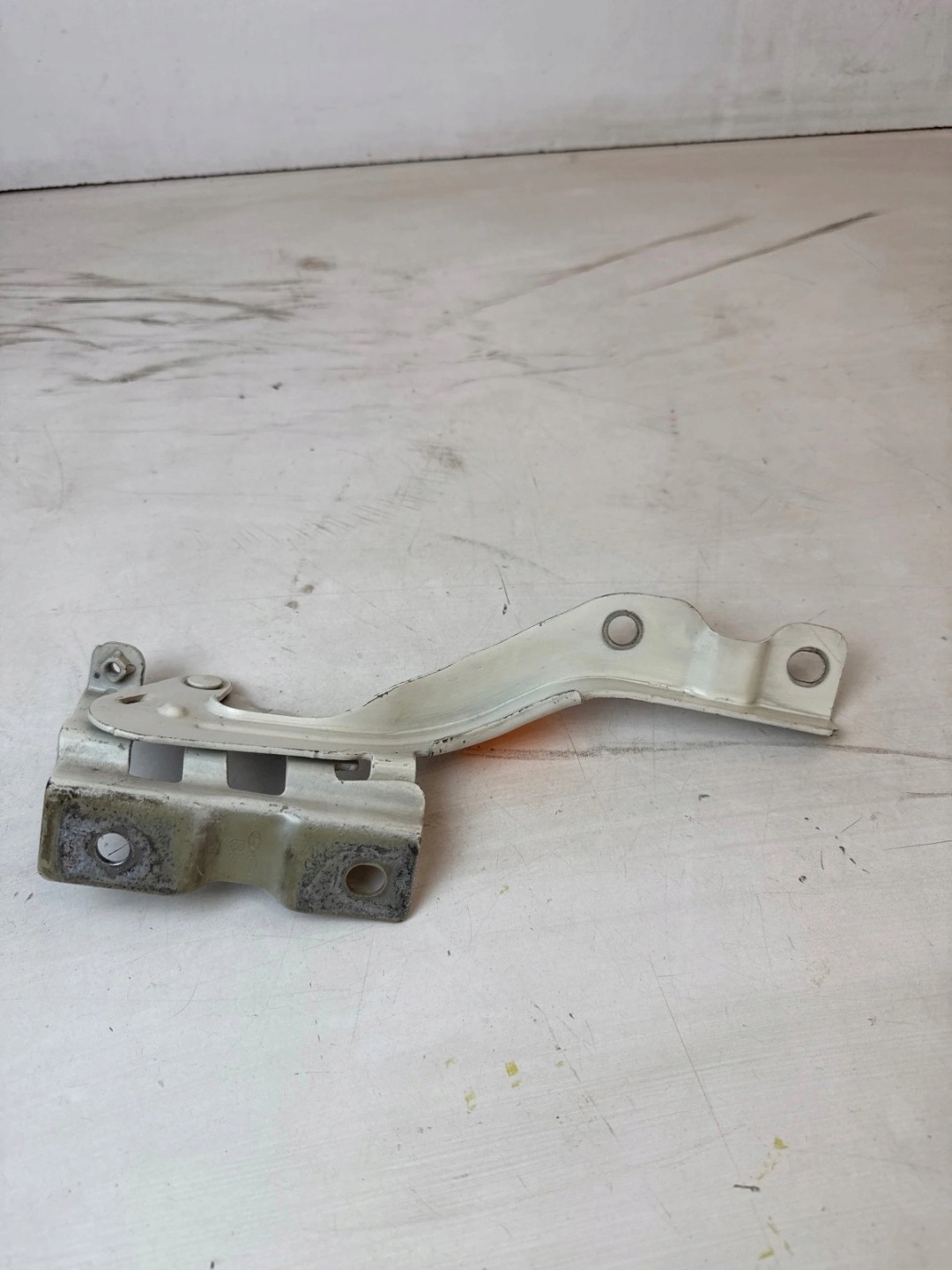 hinge bonnets front front left Kia Rio III