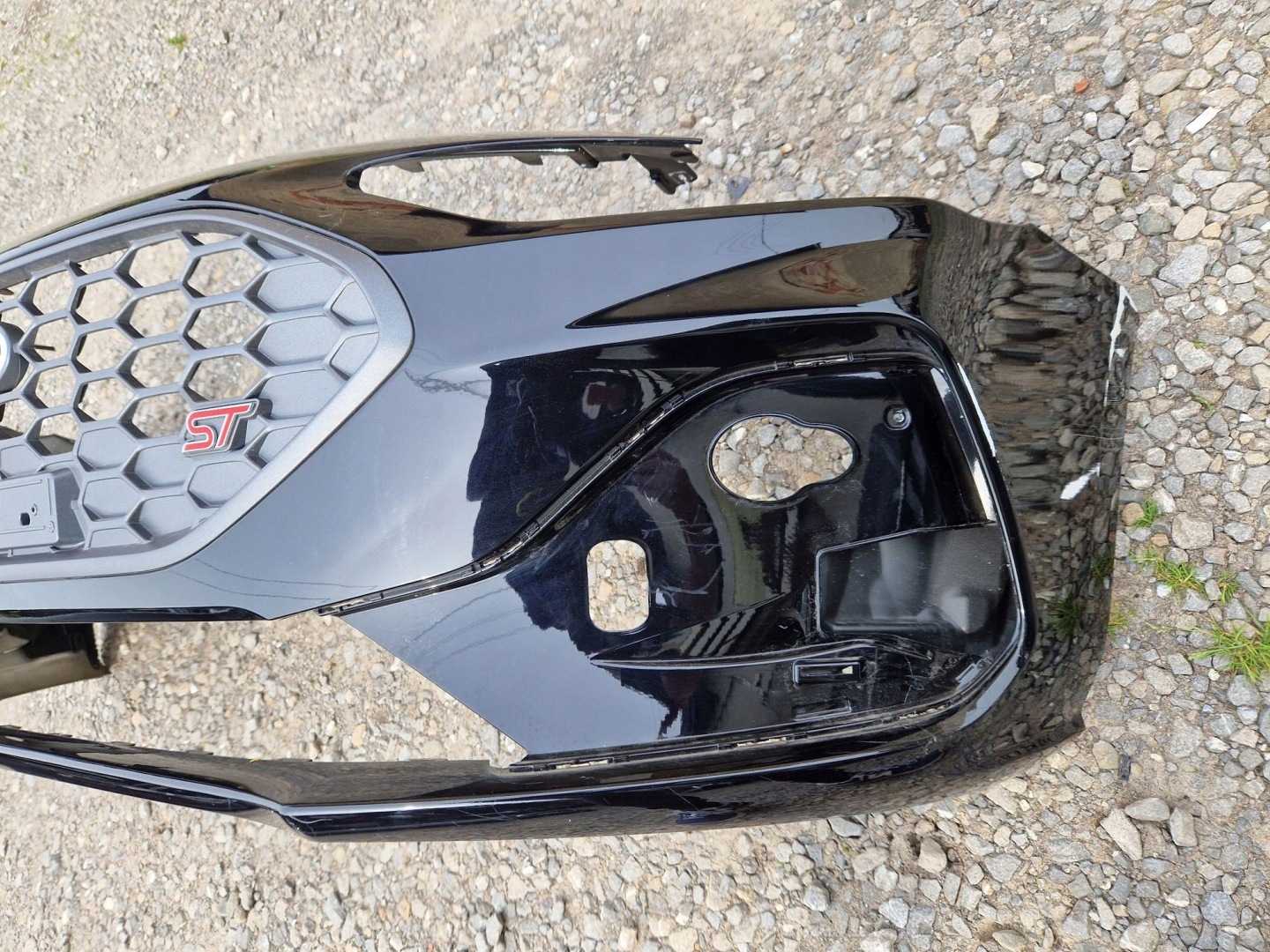 FRONTSTOSSSTANGE FORD FOCUS IV LIFT ST-LINE 2021R->