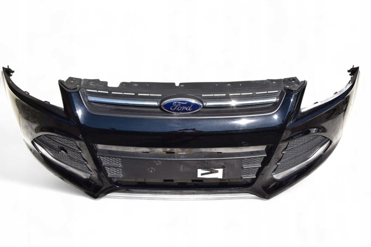 bumper front FORD KUGA MK2 Przedlift 2012-2015 Kod lakieru: FD