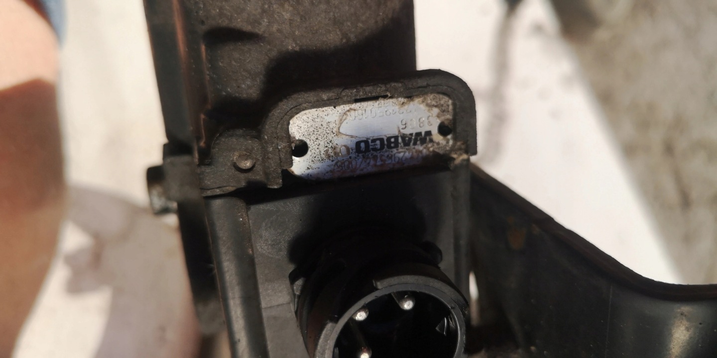 Mercedes Atego Sensor ABS EBS 0044296544 4721950160