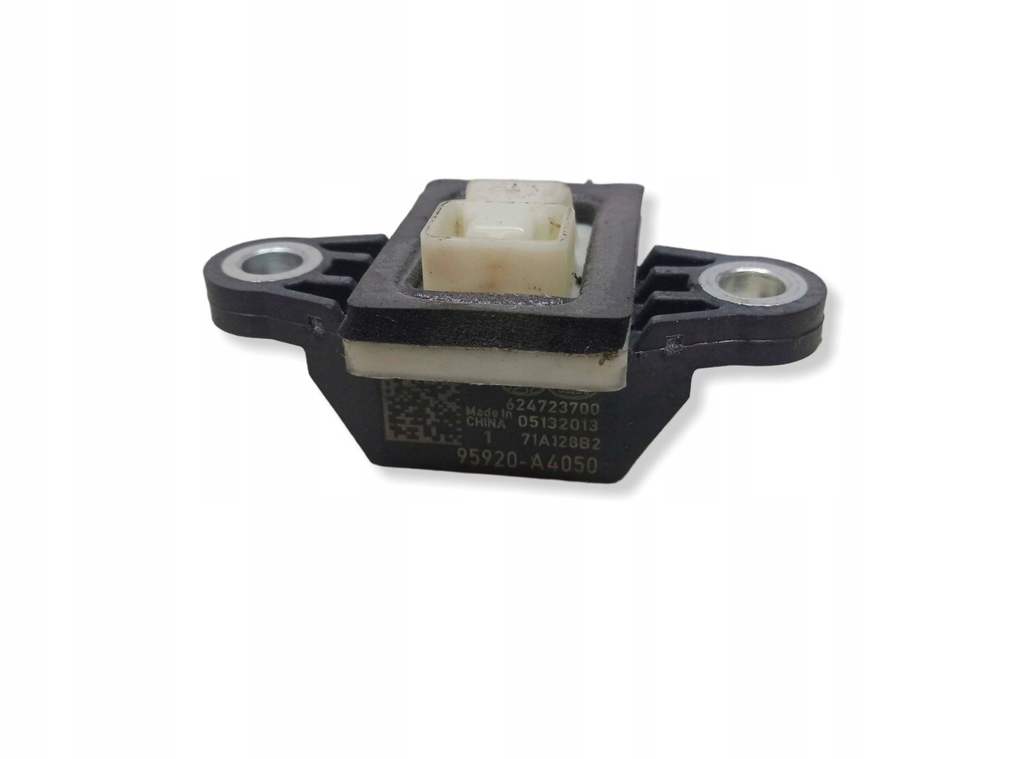 KIA CARENS IV SENSOR Beschleunigungs- Sensor 95920-A4050