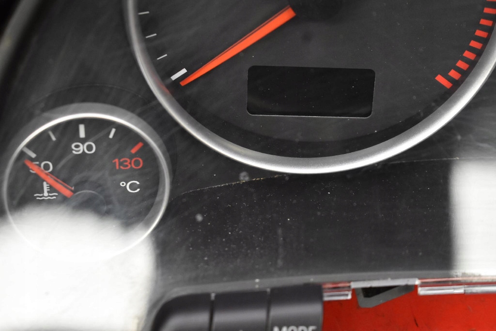 dials dials EU 8E0920932K AUDI A4 B7 2.0 TDI 140 KM 04-08