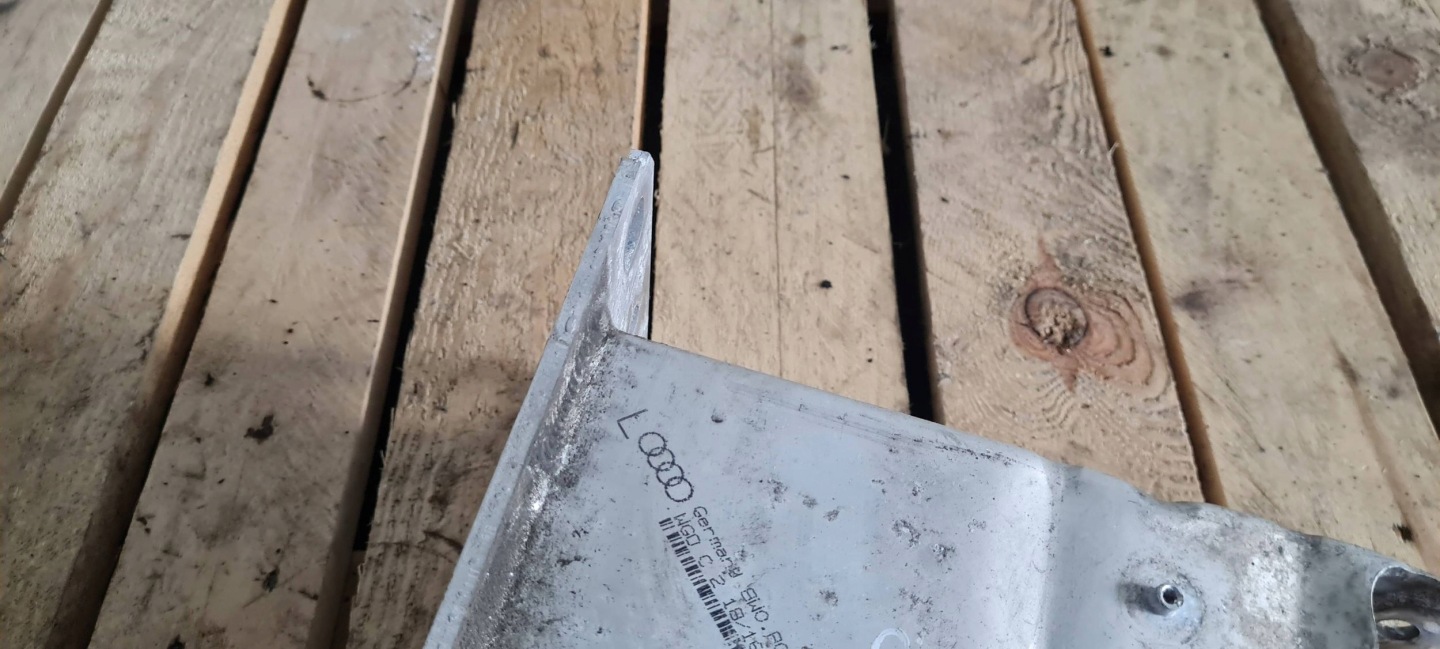 A4 B9 8W beam tip OBOJ siders left left front 8W0807133