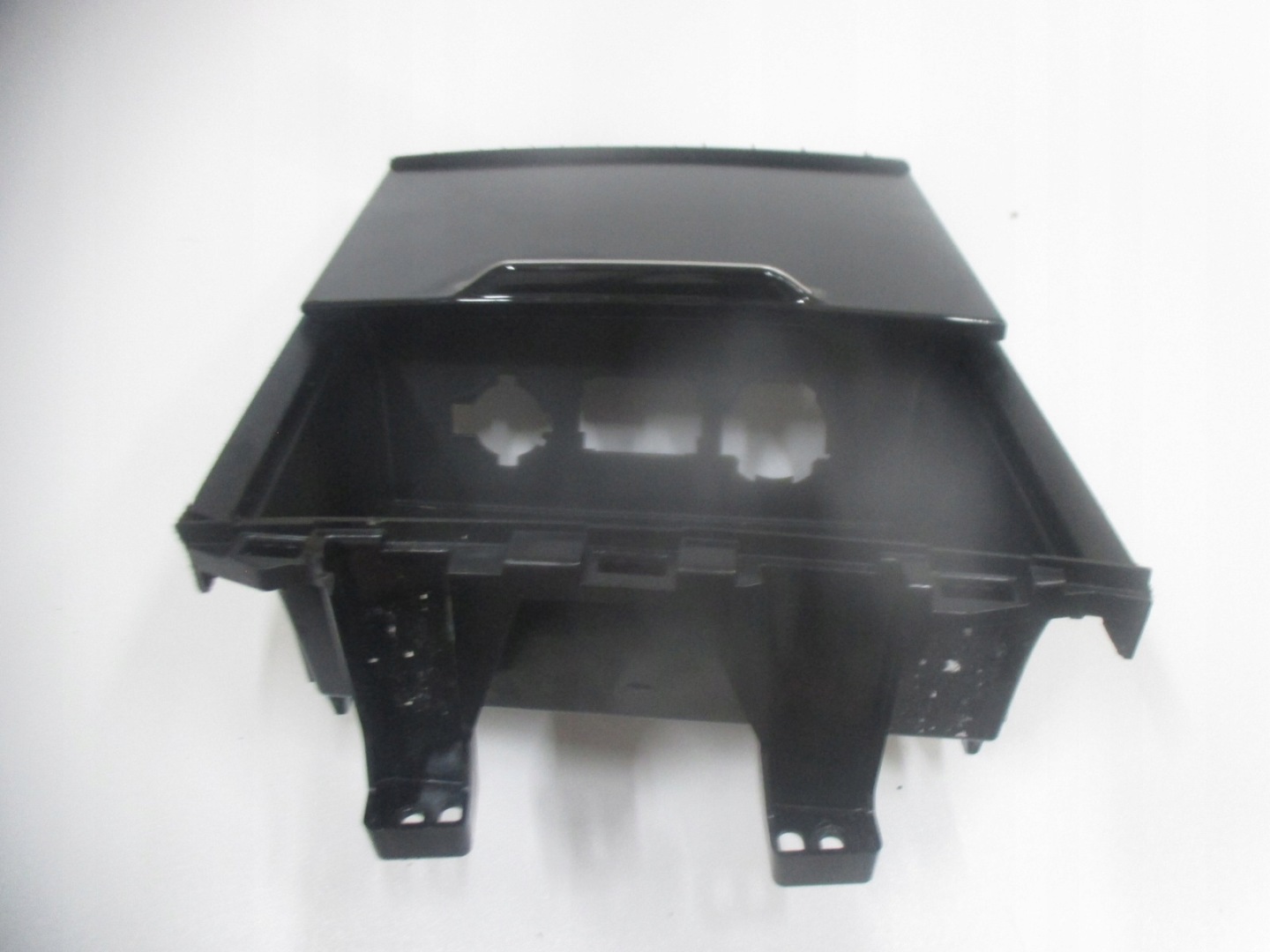 passenger compartment ashtray KIA SPORTAGE V 84630-R2200