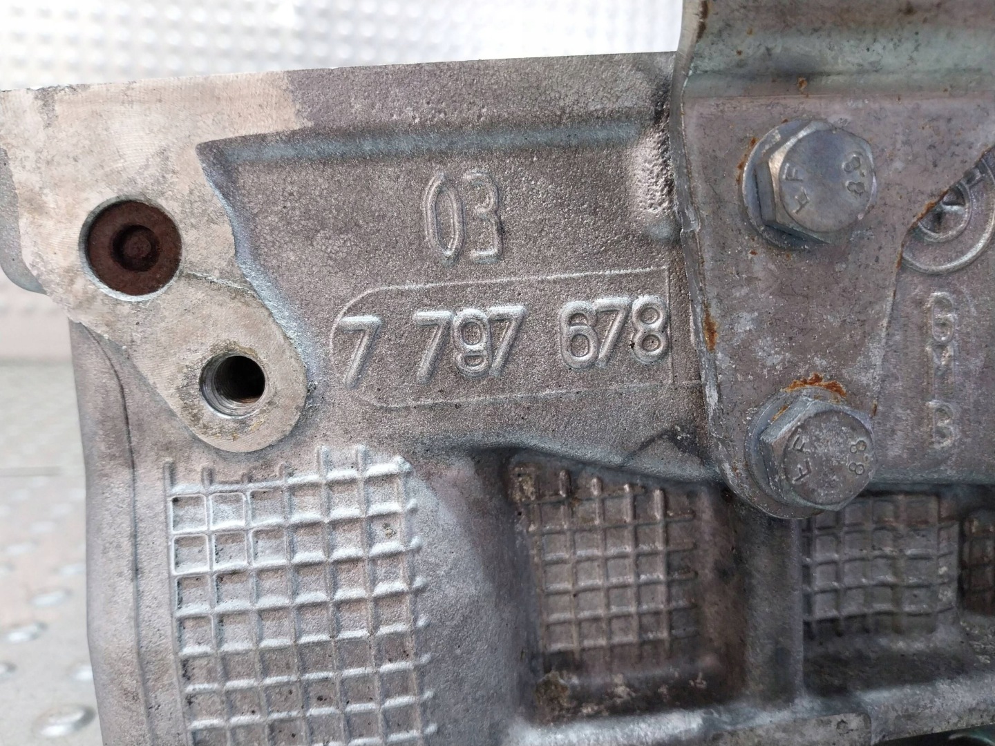 hlava MOTORA 7787678 BMW X3 E83 E60 E61 E90 E91 E87 2.0D N47D20A N47D20C