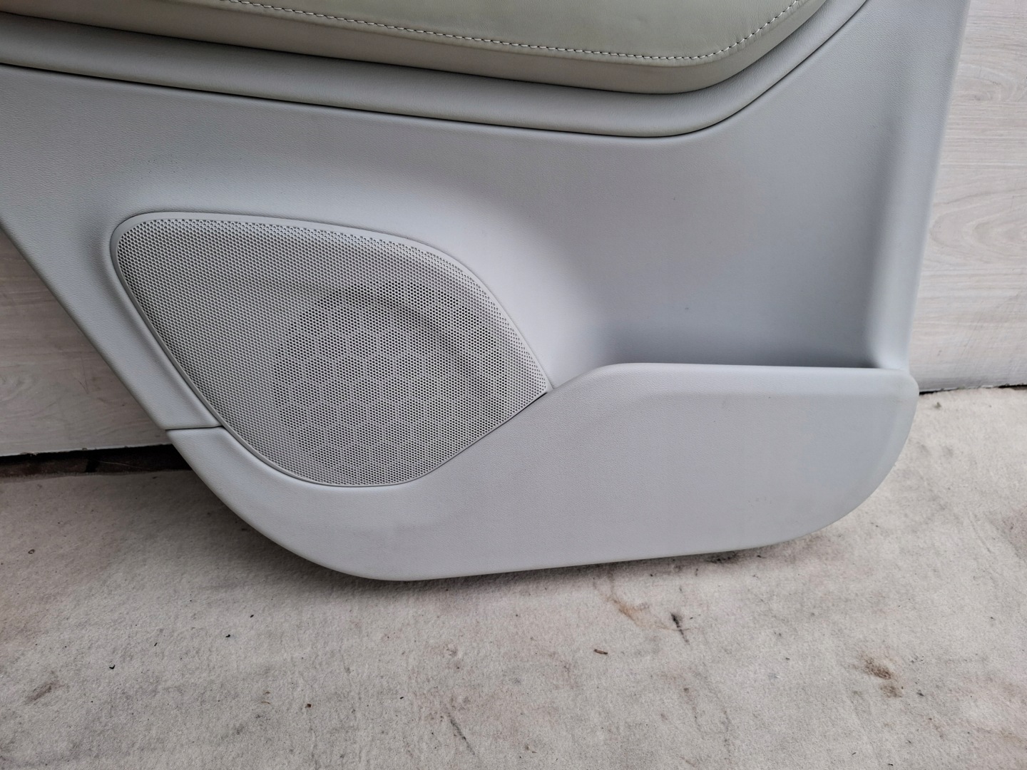 VOLVO XC90 II 19r side door left rear part 31393115