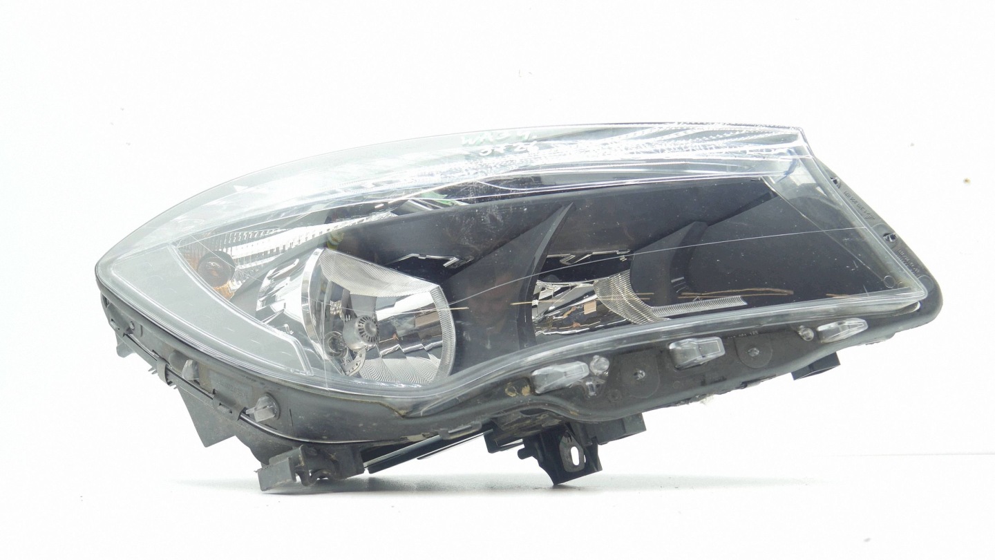 light right front MERCEDES C117 W117 A1178200661 UK