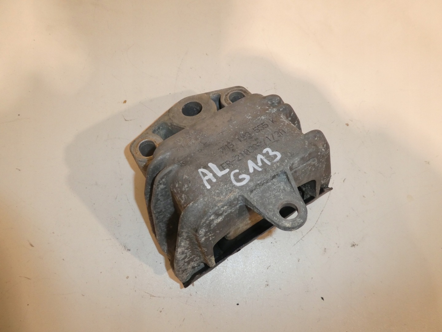 engine mount VW SHARAN and LIFT 7M3199555