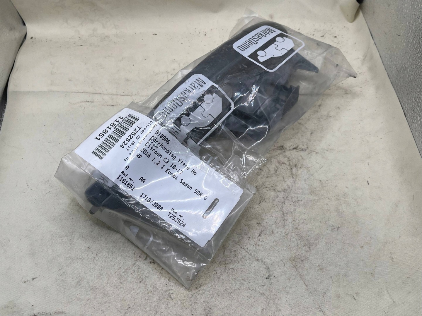 T251751 handle door CITROEN DS3 2012 9109A6 !J