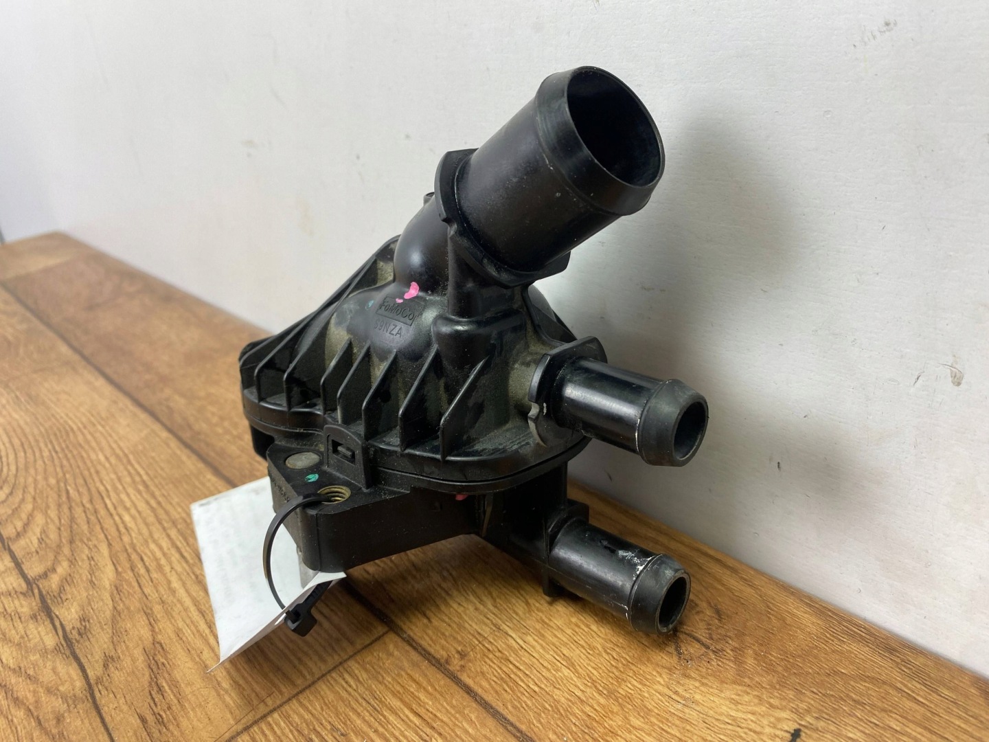 csomag termostatu Ford Escape IV Kuga MK3 2020+