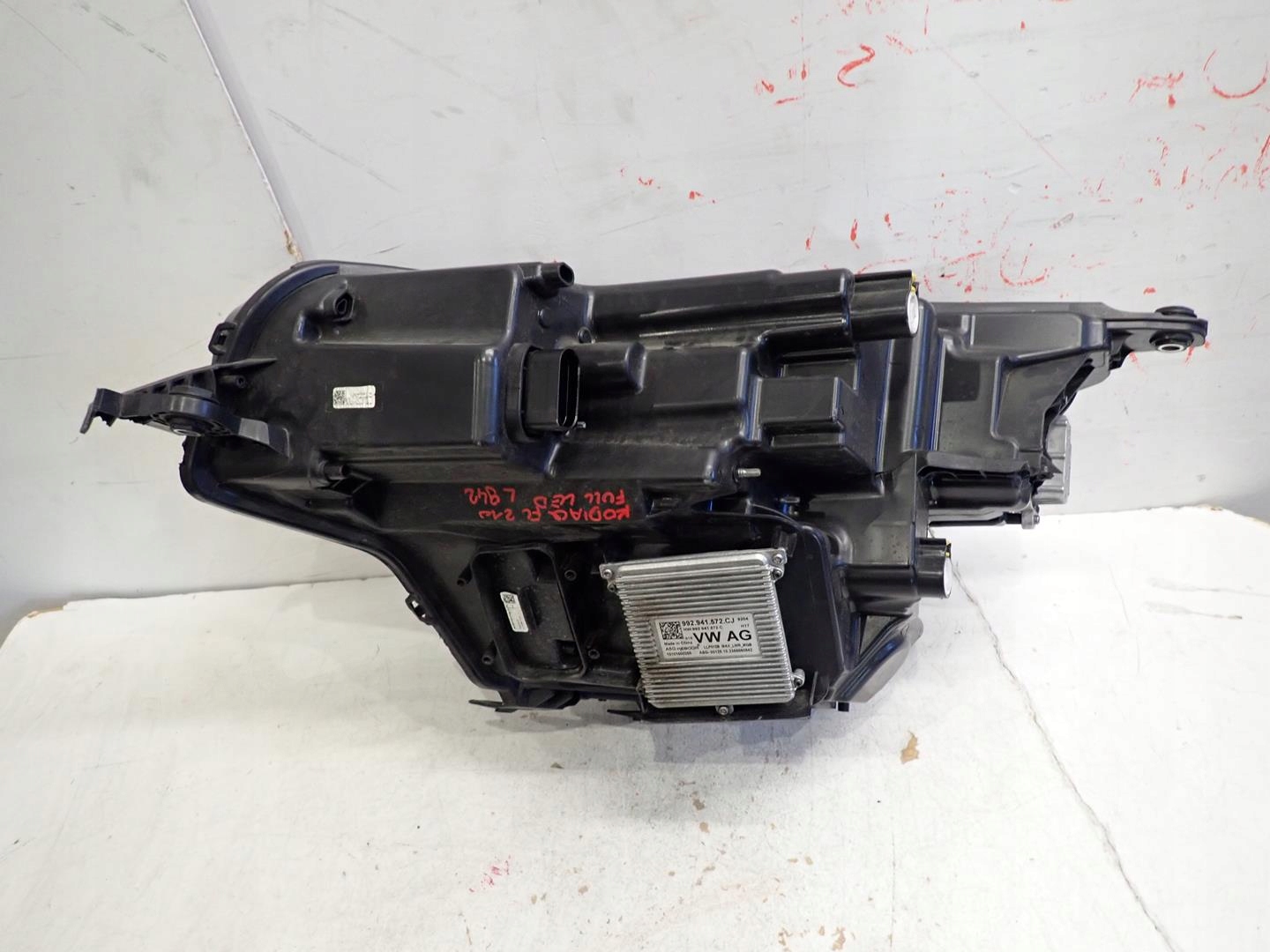 light front front right SKODA KODIAQ LIFT 2021- FULL LED