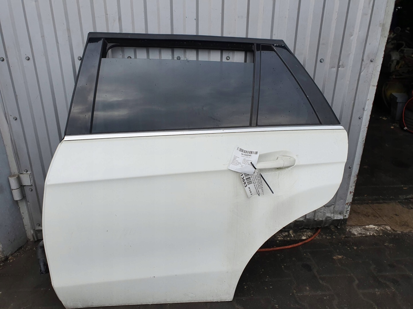 Tür links heck 799 MERCEDES-BENZ E 250 W212