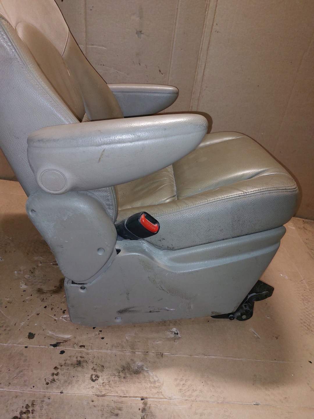 Sitz links heck CHRYSLER VOYAGER IV