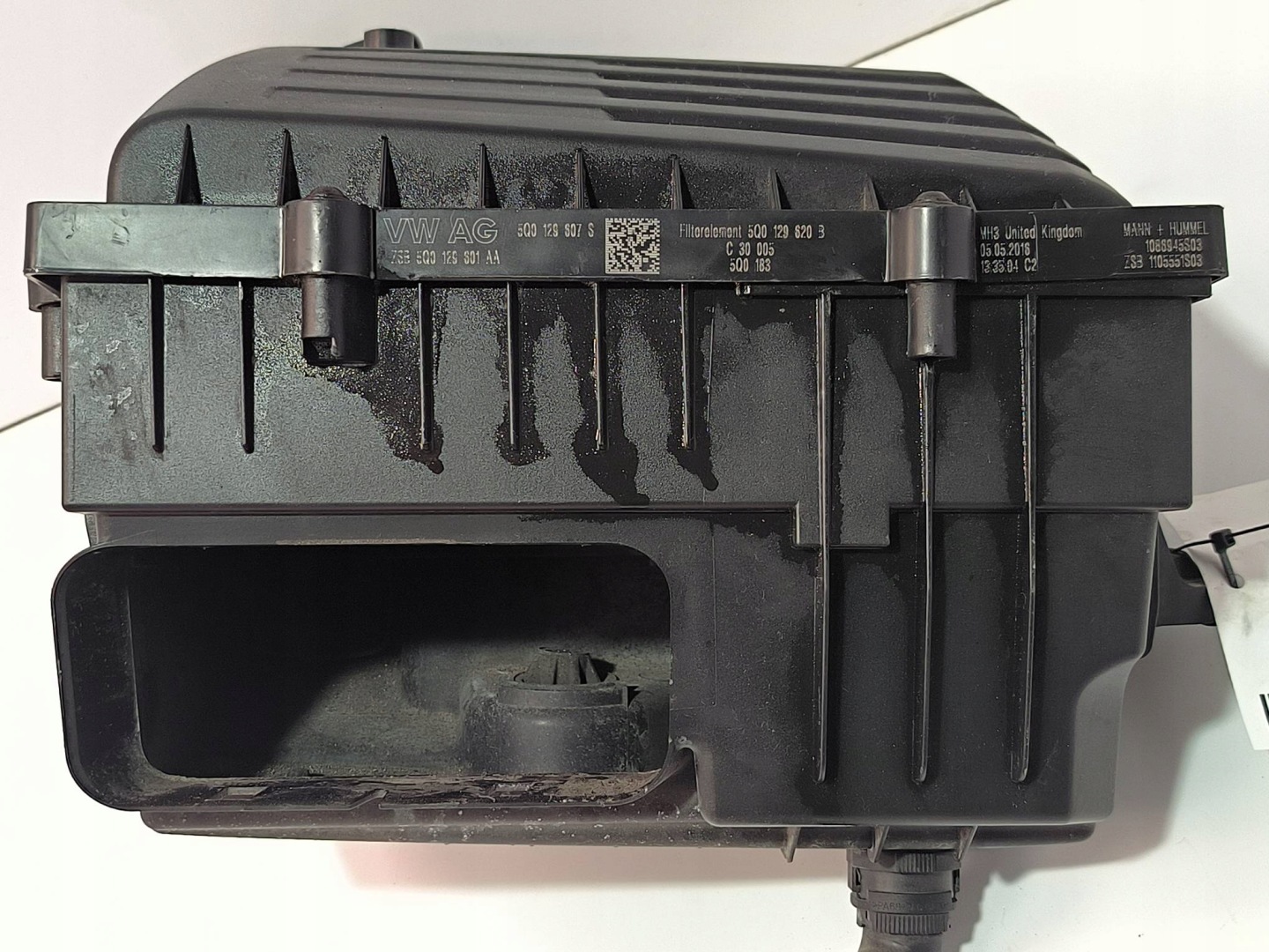 Gehäuse filter 5Q0129620B SKODA OCTAVIA III