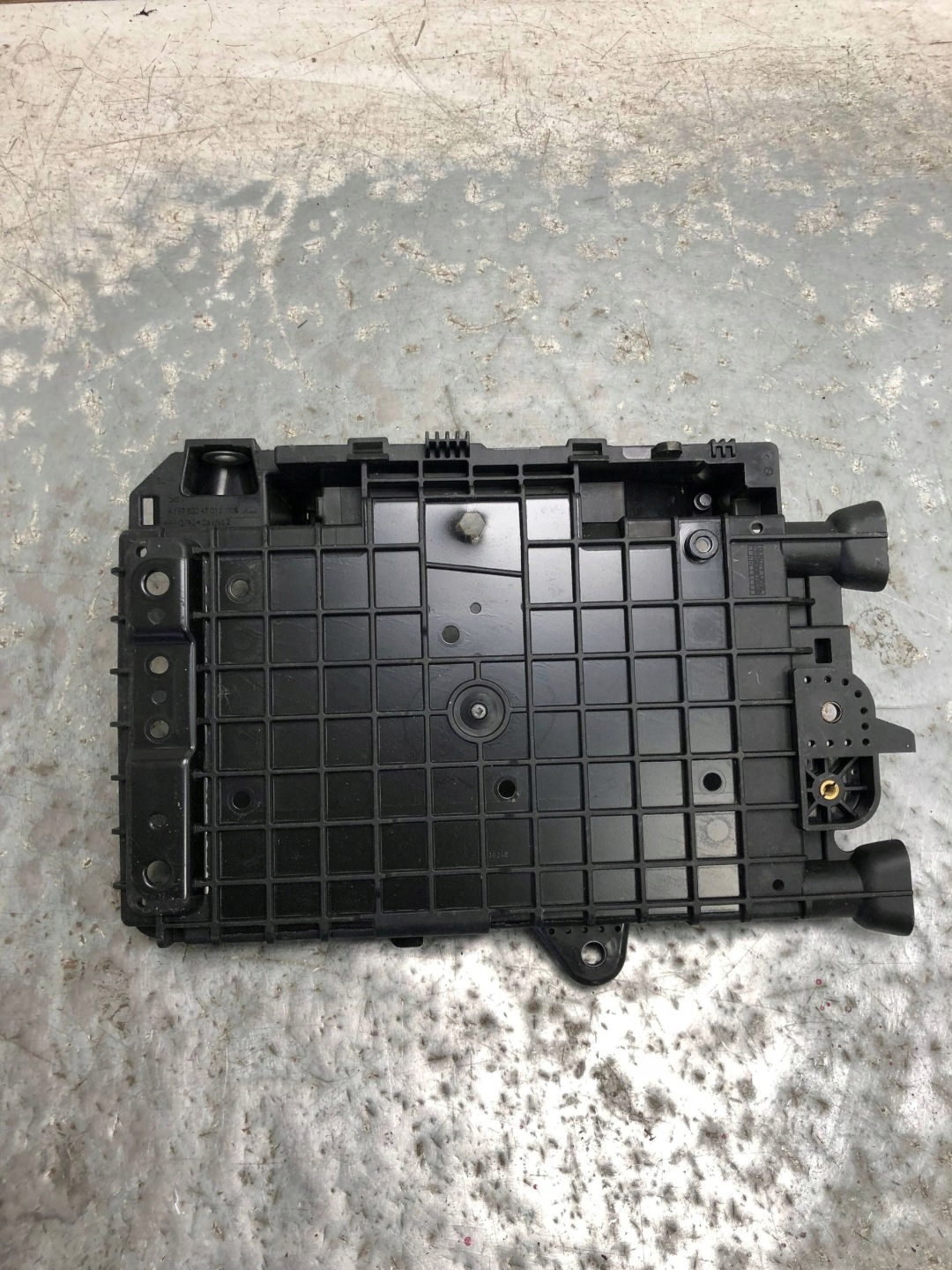 držač akumulatora MERCEDES W177 A1776204701