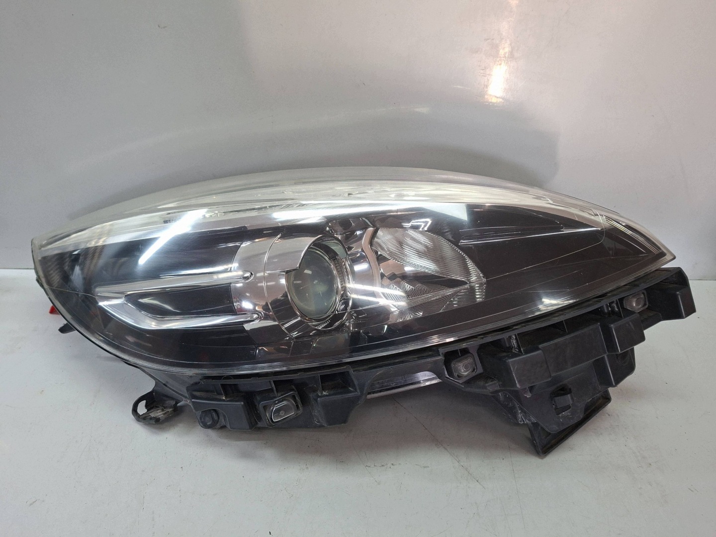 light front right 260106928R RENAULT SCENIC III LIFT 2013