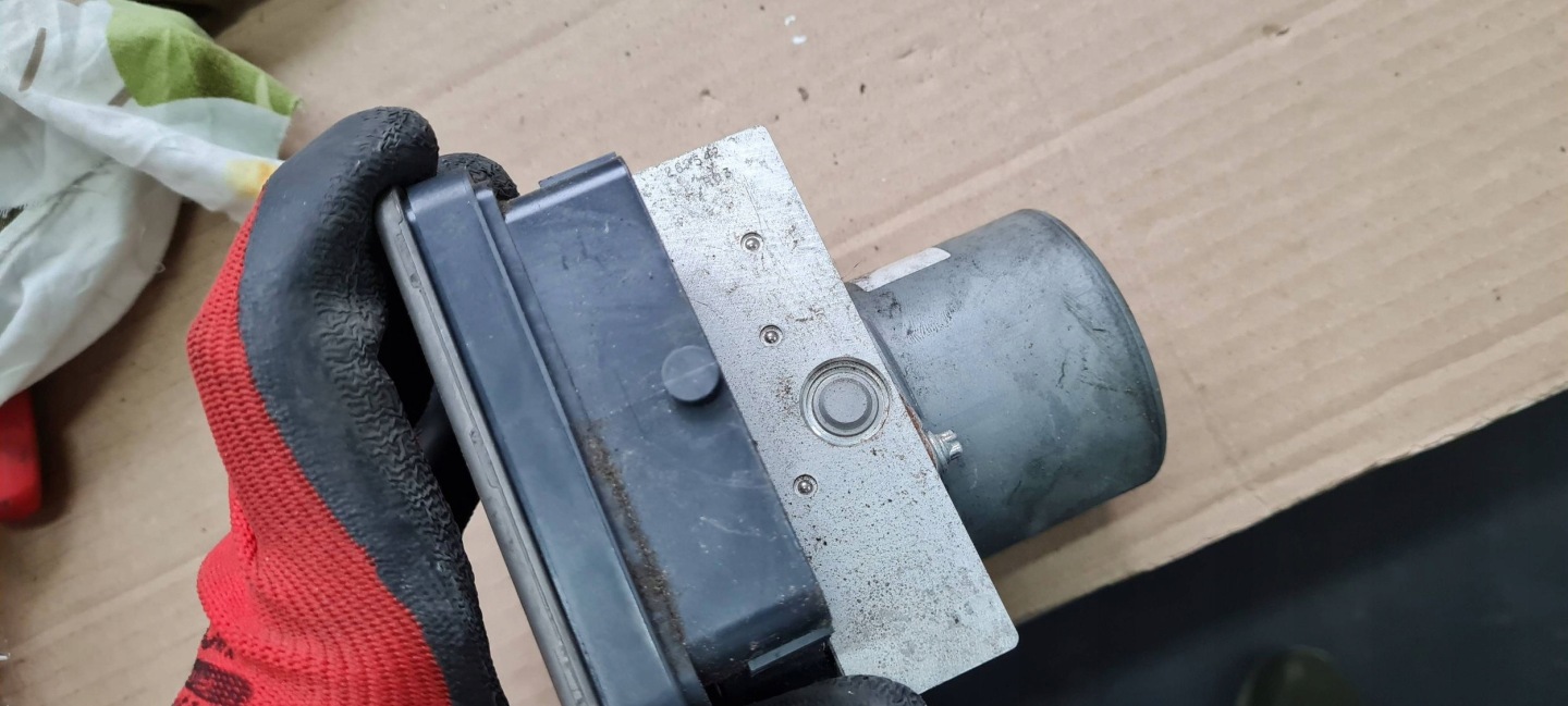 Q5 80A SQ5 brake booster control unit ABS 80A907379J 80A614517J