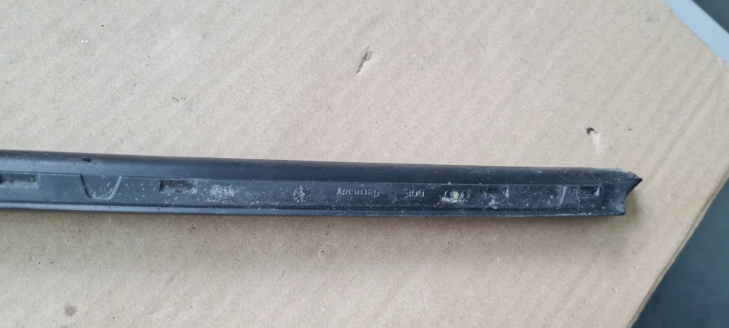 A5 8T LIFT S5 moulding cap windows CZOLOWEJ left 8T0854327A