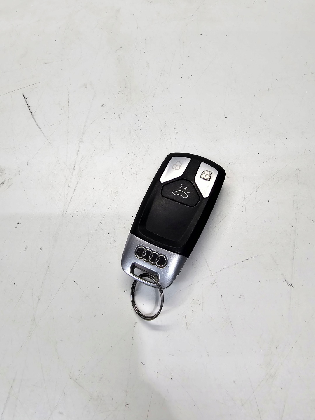 key PILOT AUDI A4 B9 A5 8W Q7 4M 4M0959754CJ