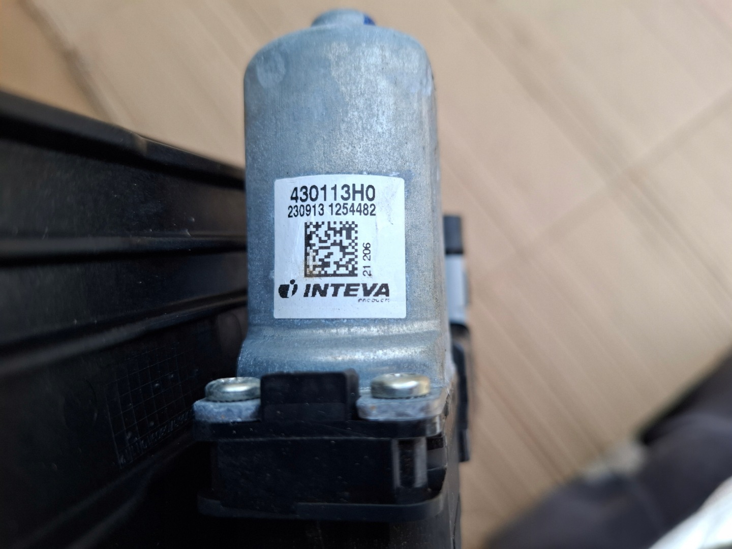 window regulator right rear part PEUGEOT 2008 II 23r