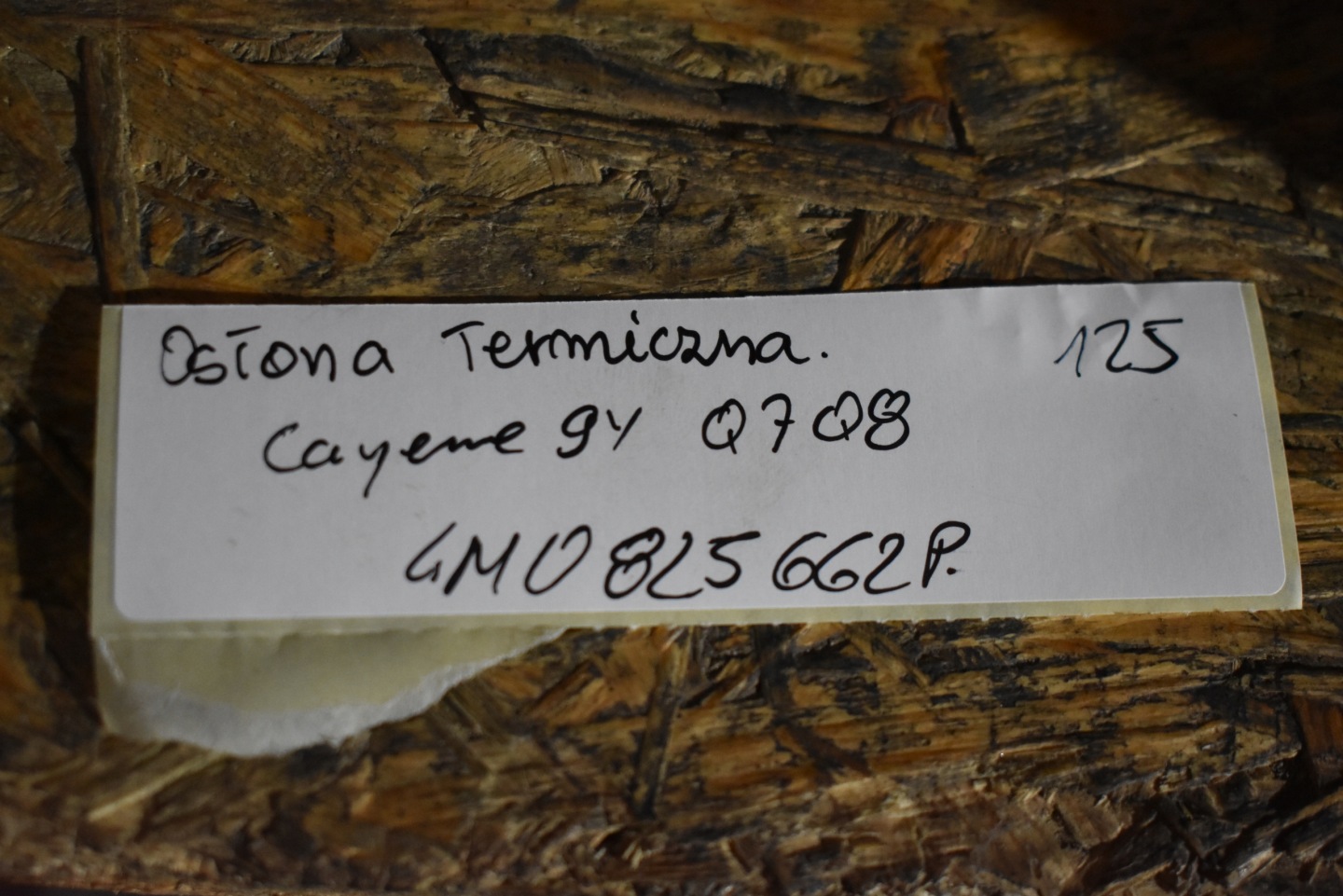 IDEALNA BLENDE ABDECKUNG TERMICZNA PORSCHE CAYENNE 9Y AUDI Q7 Q8 1