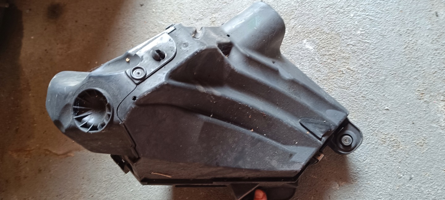 Gehäuse filter luft BMW E90 E92 E81 7797460