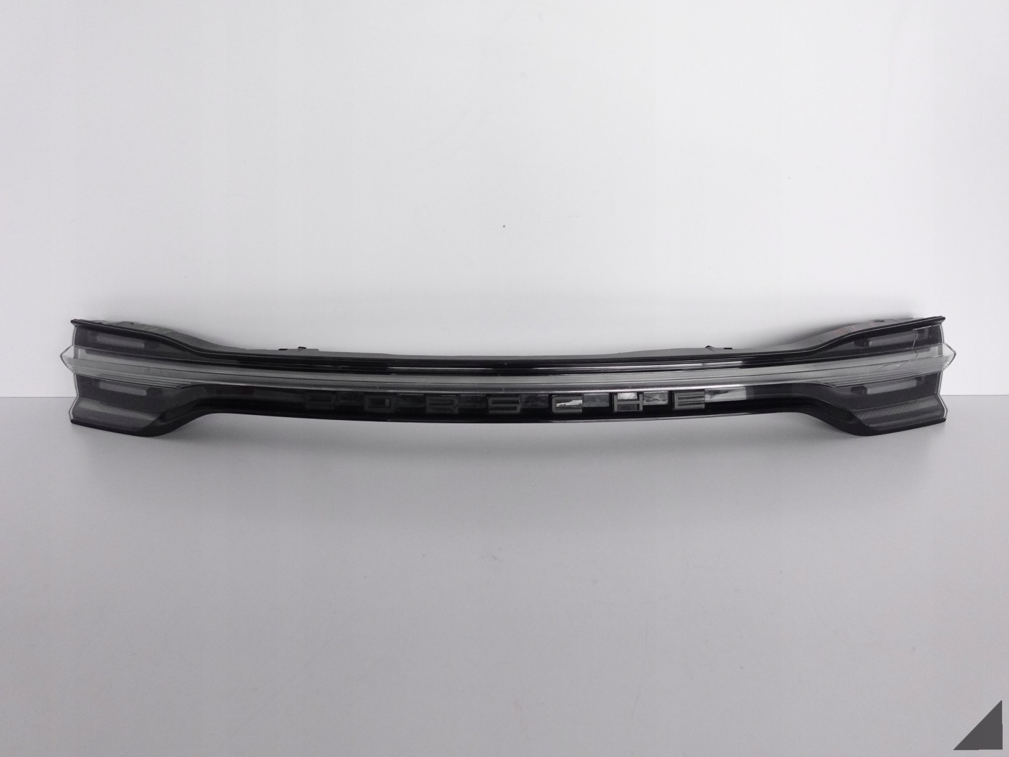 PORSCHE MACAN 95B LIFT 18- light cap LED rear part EU