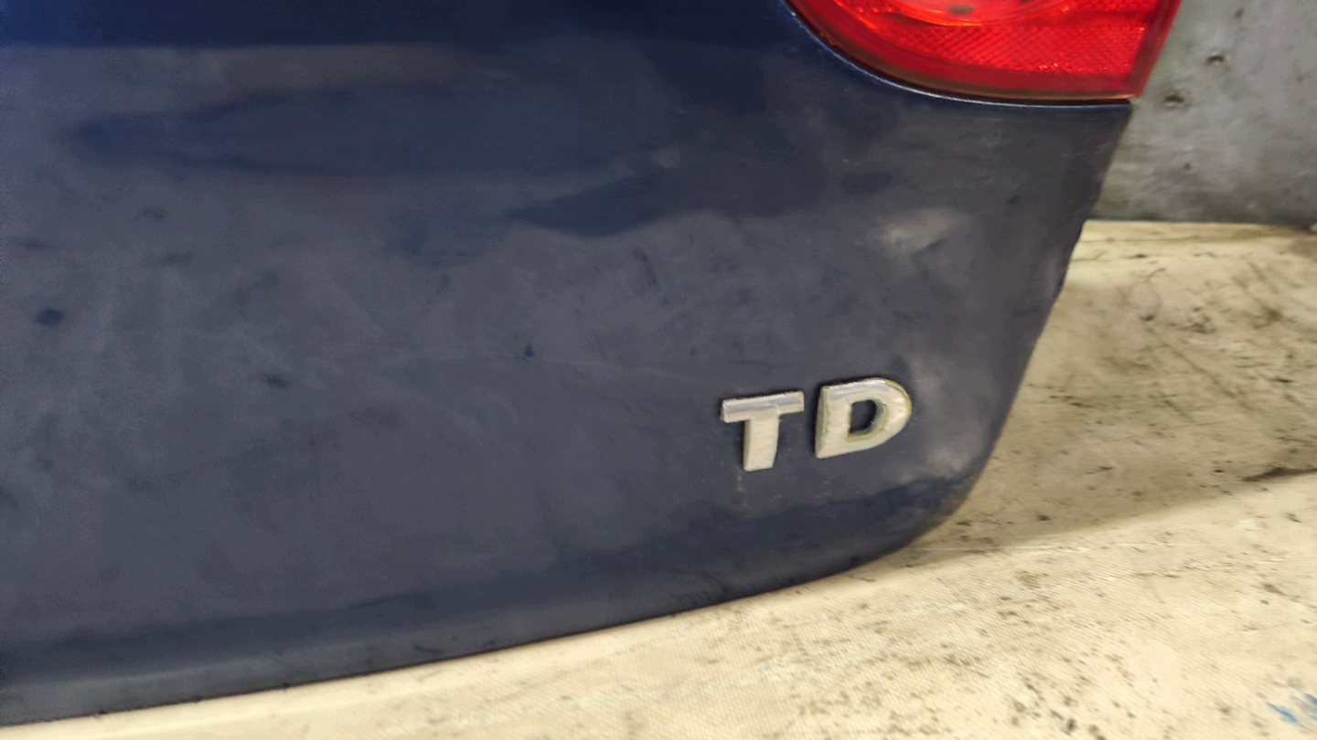 trunk door boot VW GOLF V 2005r K: LD5Q