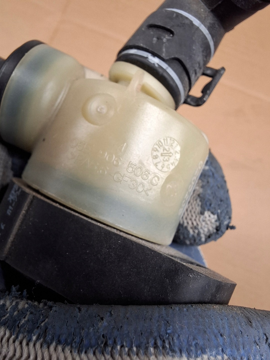 Sensor ODPOWIETRZAJACY AUDI RS6 C8 23r