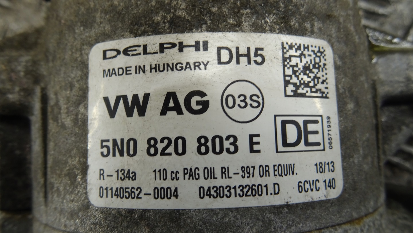 Volkswagen OE 5K0820803E kompresor klimatizaci