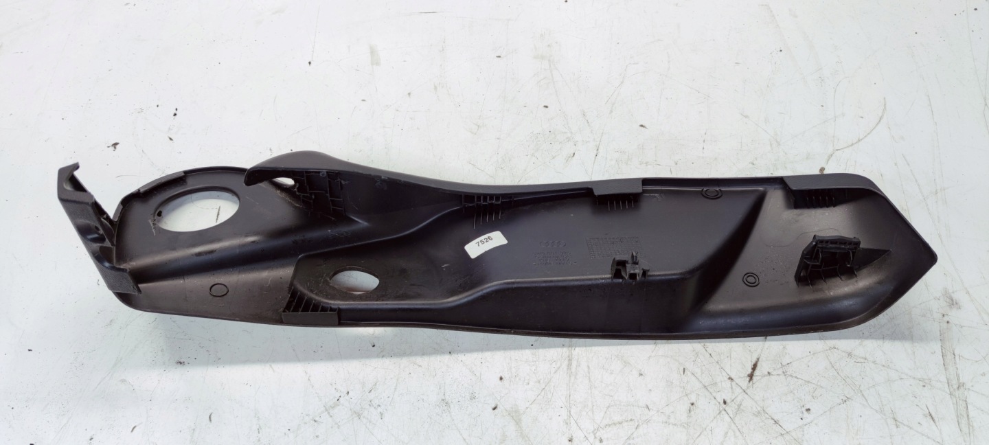 BLENDE ABDECKUNG VERSCHLUSSSTOPFEN SITZ LINKS AUDI A4 B9 A5 8W 8W0881325