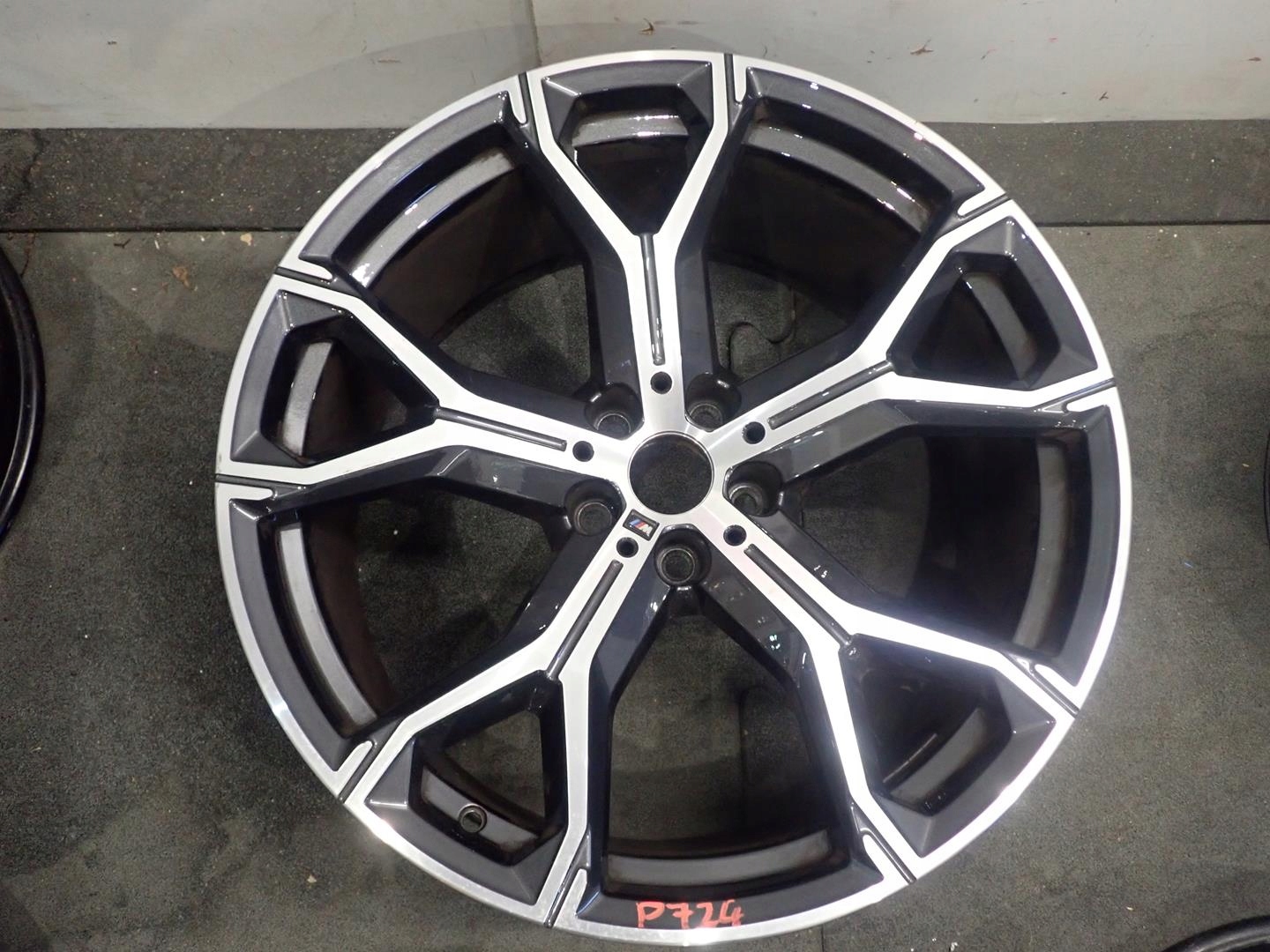 DISK DISK BMW 5X112 ET40 10,5J 21"