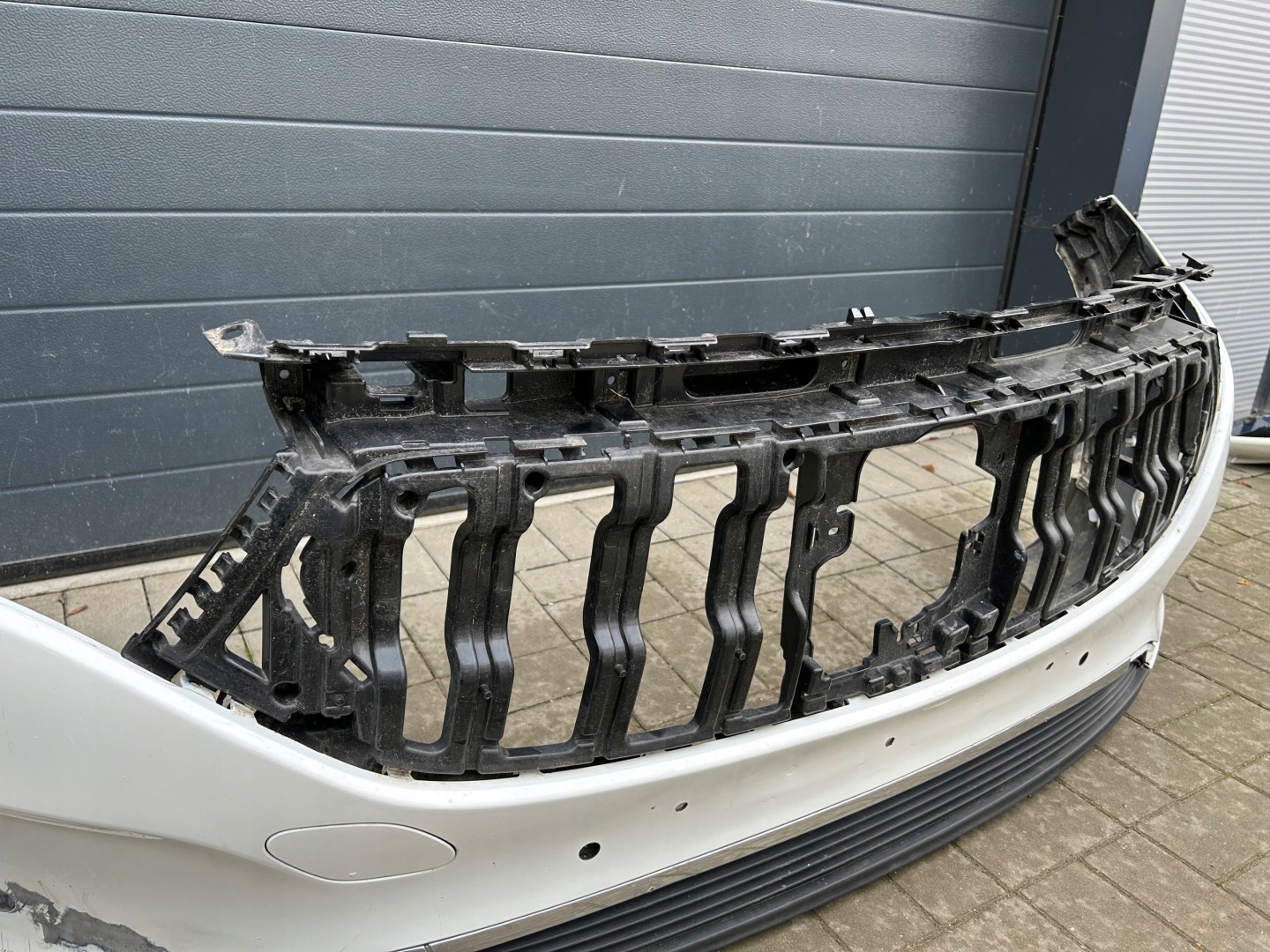 Mercedes EQB W243 bumper front front
