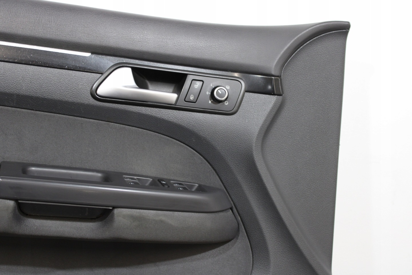 upholstery side door left front VW TOURAN 1T3 1T0 LIFT