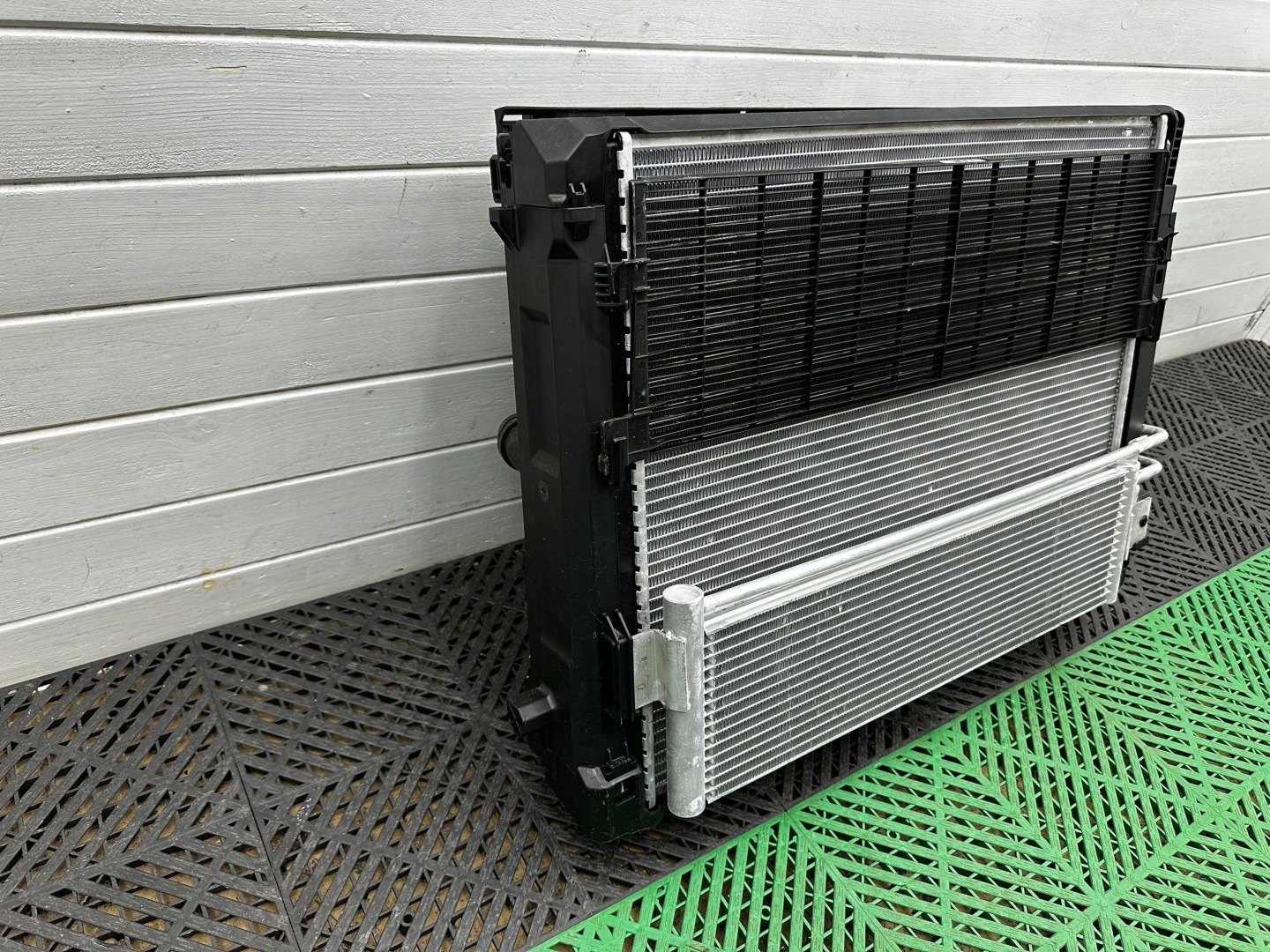 chladiče ventilátor předek BMW M4 G82 G83 8666819