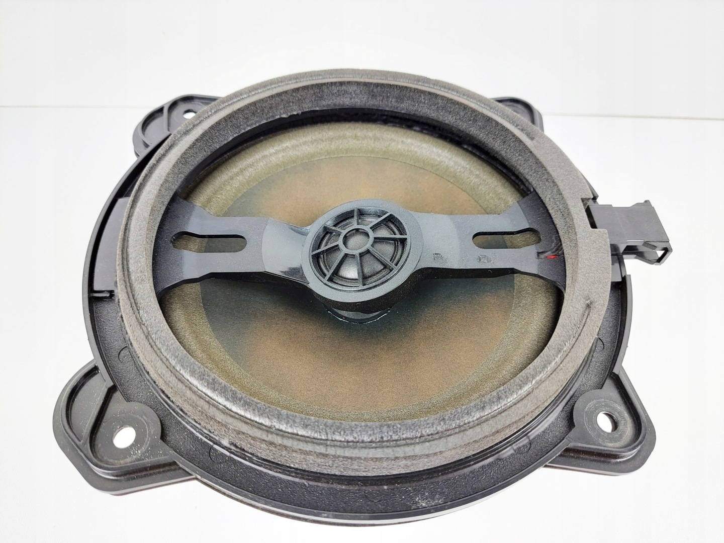 AUDI A3 8P speaker door rear part 8H0035411
