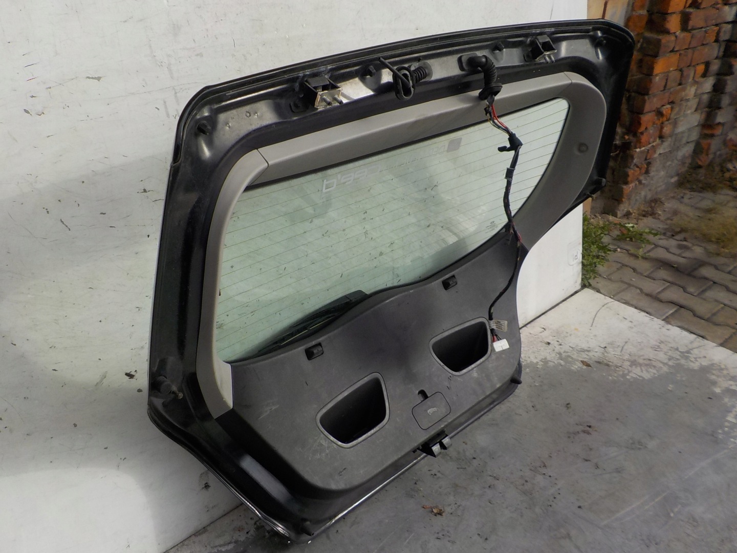 828 KIA CEED and HB 3D boot door rear