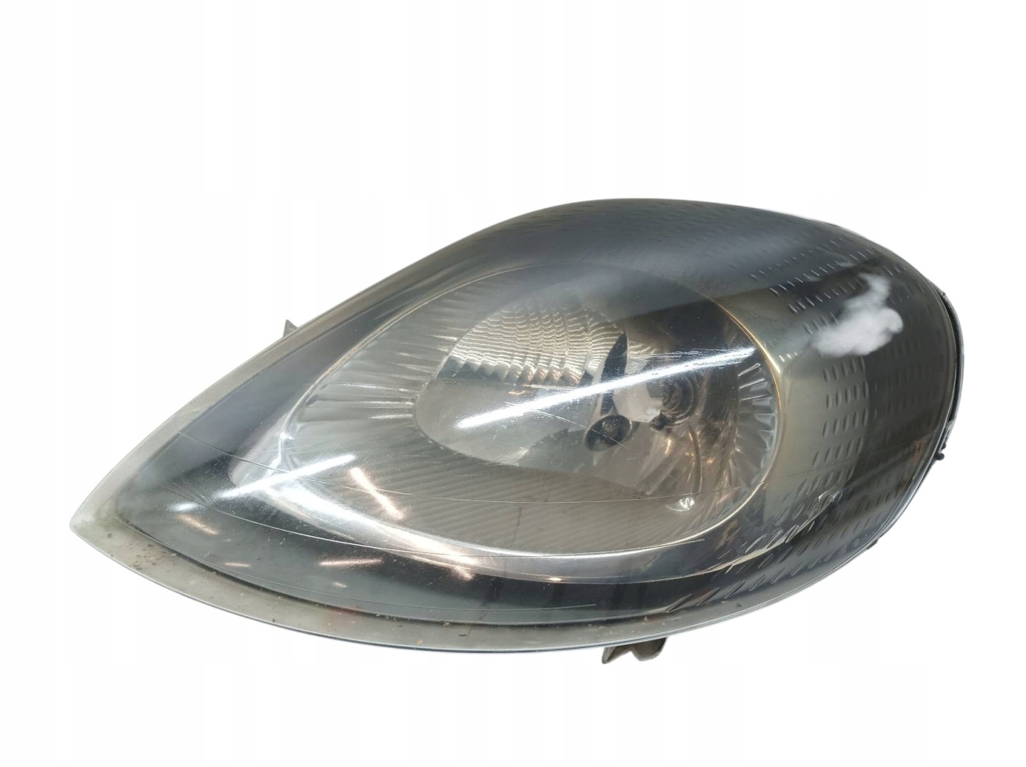 light front left EUROPA 7700311371 Opel Vivaro and (2001-2014)