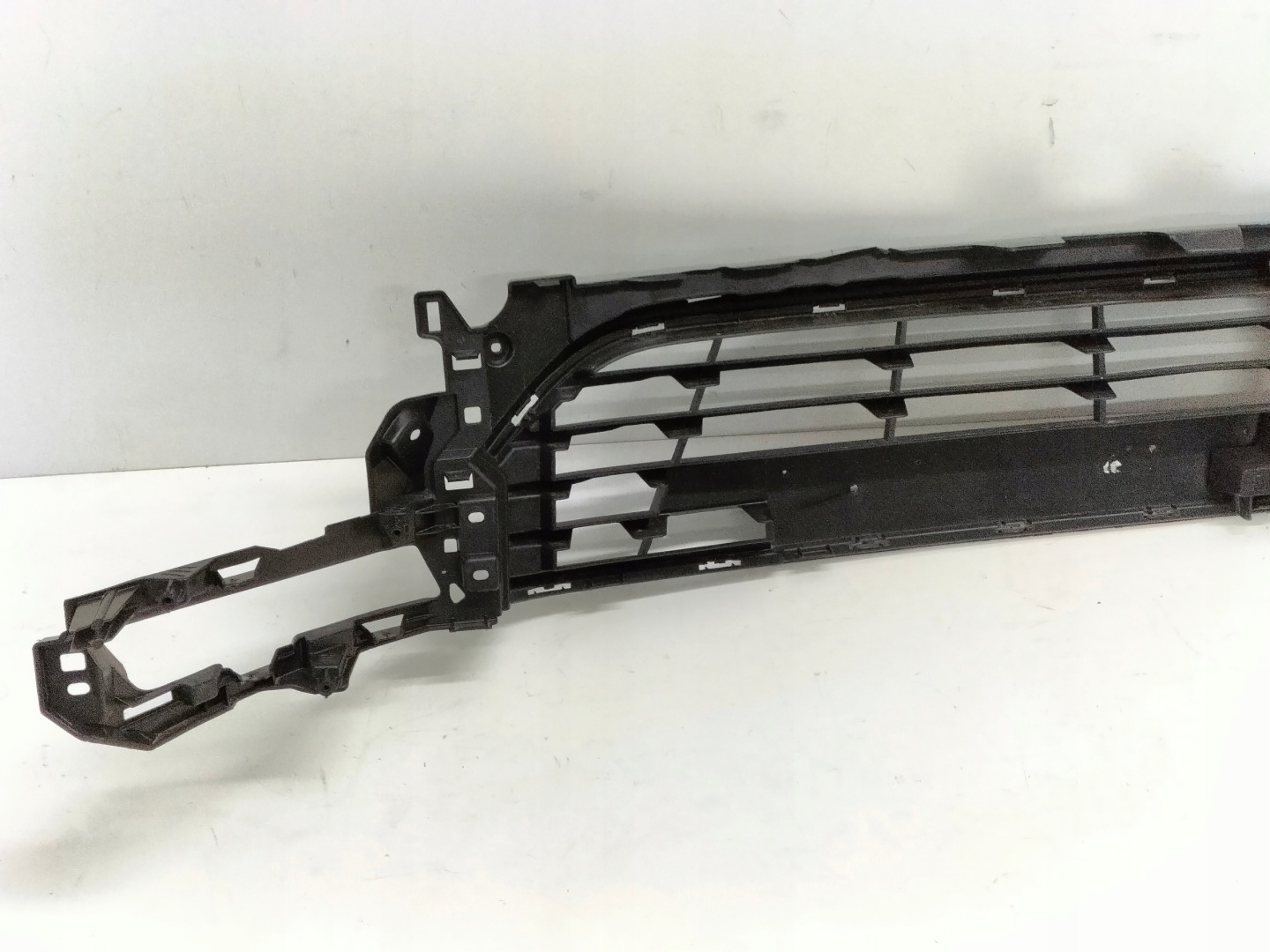 grille grid central of a bumper front RENAULT CLIO 4 IV LIFT 16