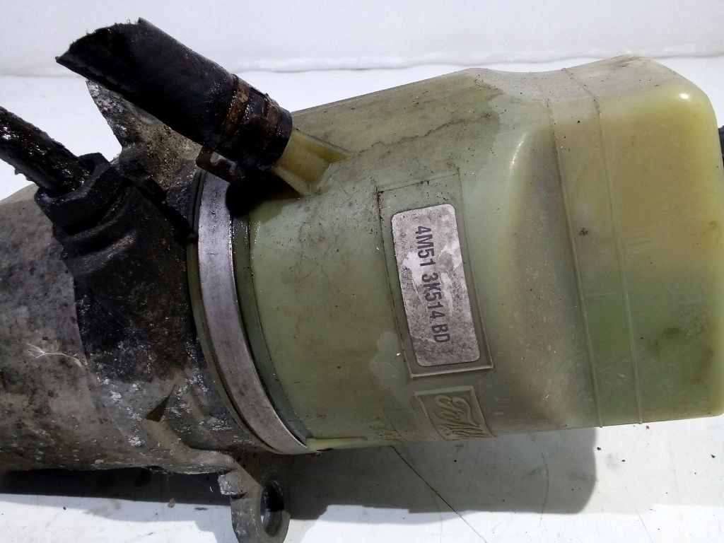 Ford Focus MK2 II servo pump 4M513K514BD