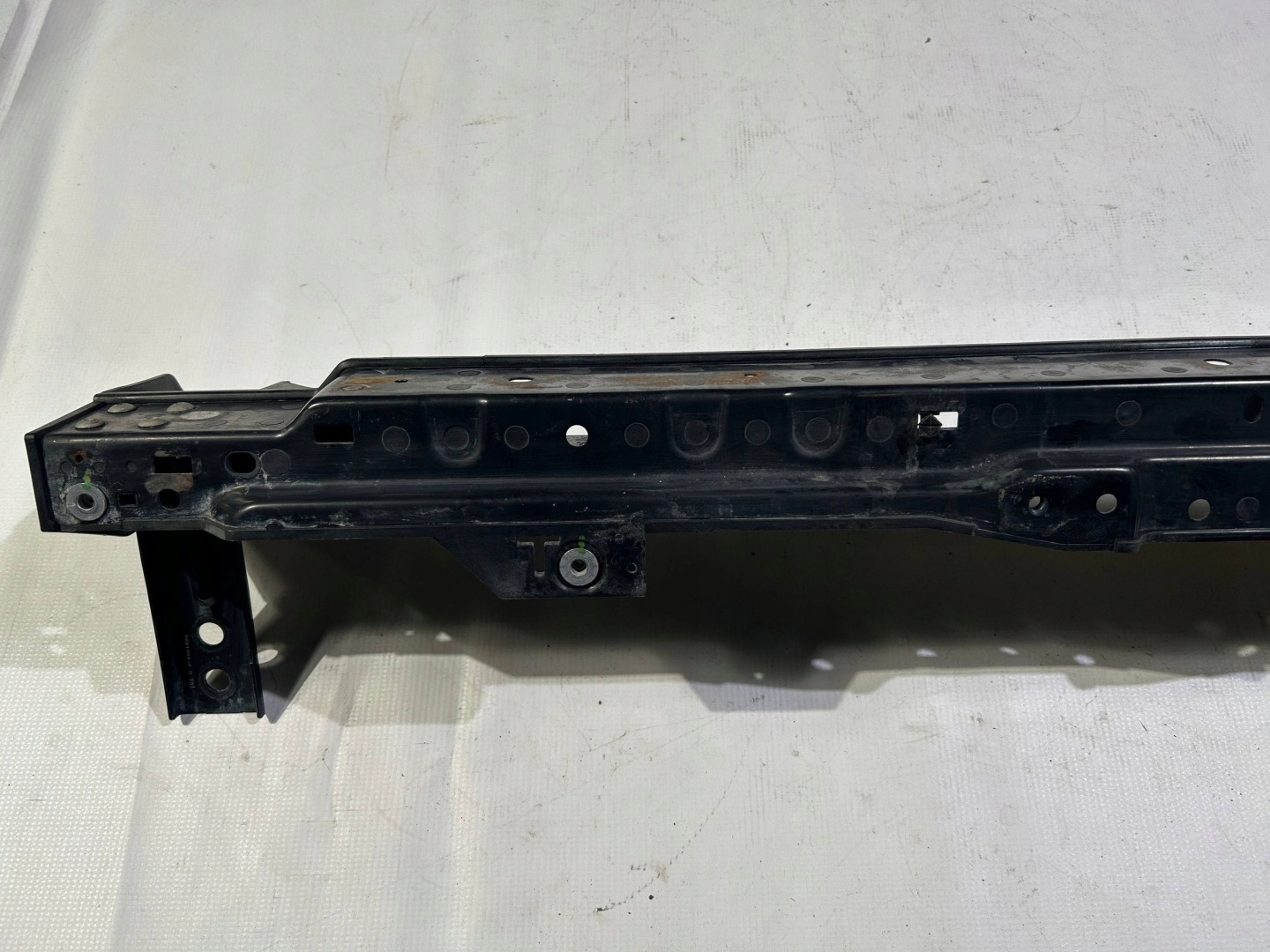 support panel for radiators pillar front cover Nissan Titan 2016r
