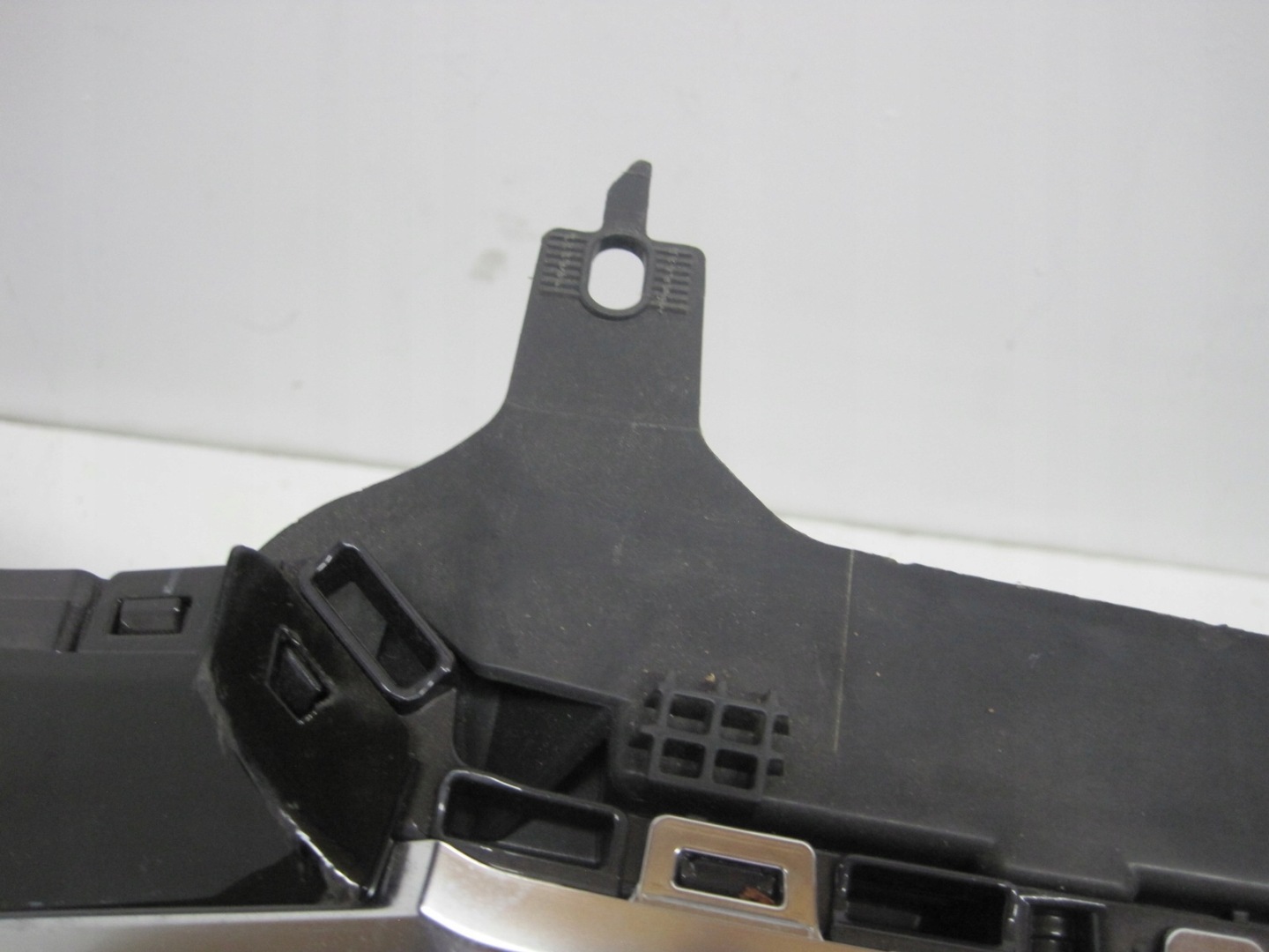 bumper AUDI Q3 83A 4 PDC below RADAR front