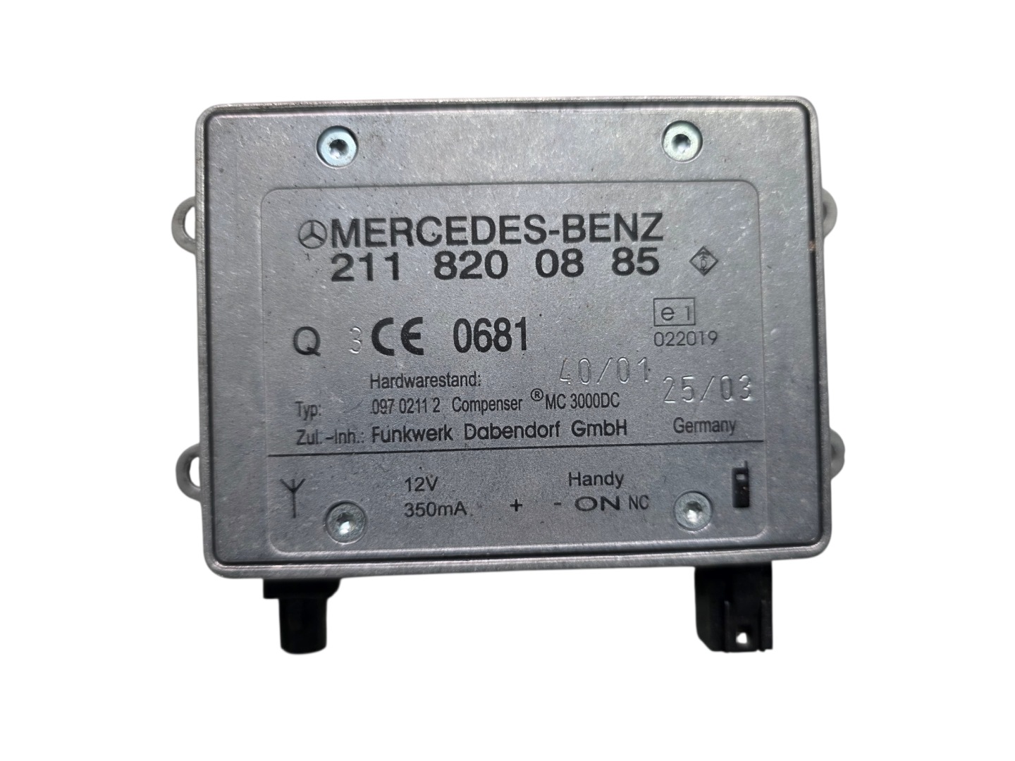 amplifier ANTENY MERCEDES W211 2118200885
