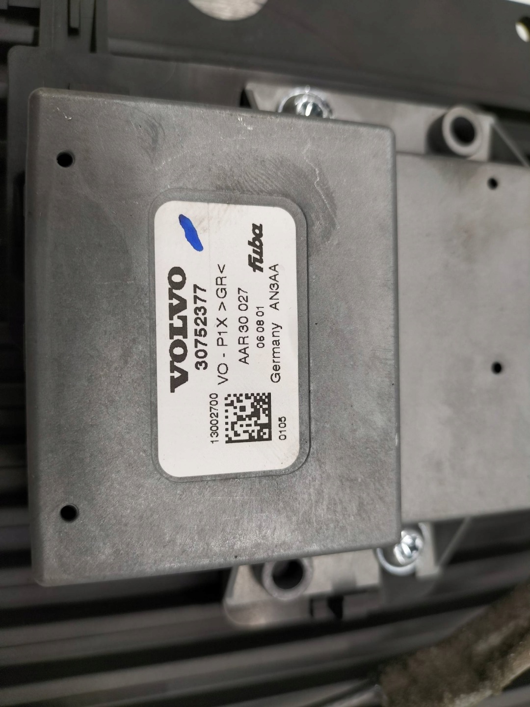 amplifier RADIA 30752374 Volvo S40 II (2004-2012)