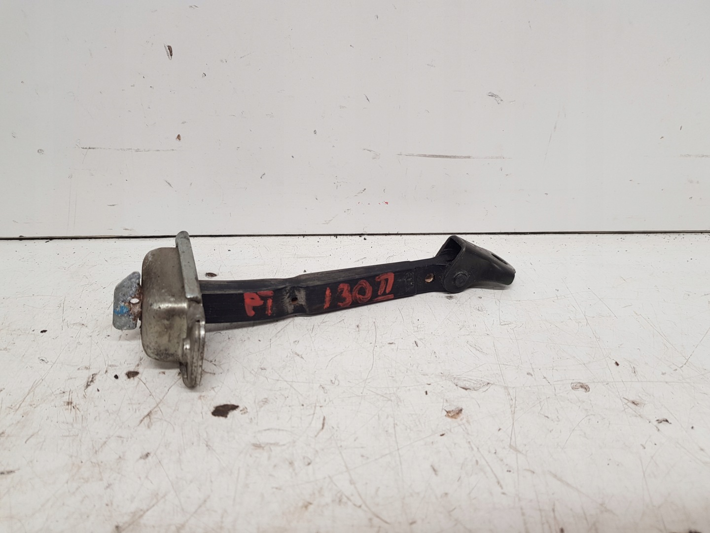 HYUNDAI I30 II limiter door left right rear part 2012