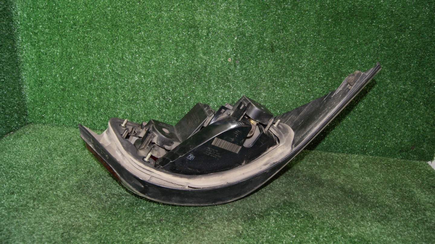 light right rear BMW E60 sedan 7165738